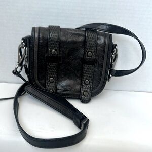 She + lo black uncharted x crossbody bag